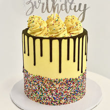 Cargar imagen en el visor de la galería, Classic Birthday Cake

