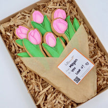 Cargar imagen en el visor de la galería, Tulip Bouquet Cookies
