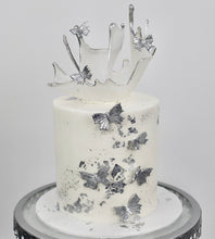 Load image into Gallery viewer, White Chic Cake
